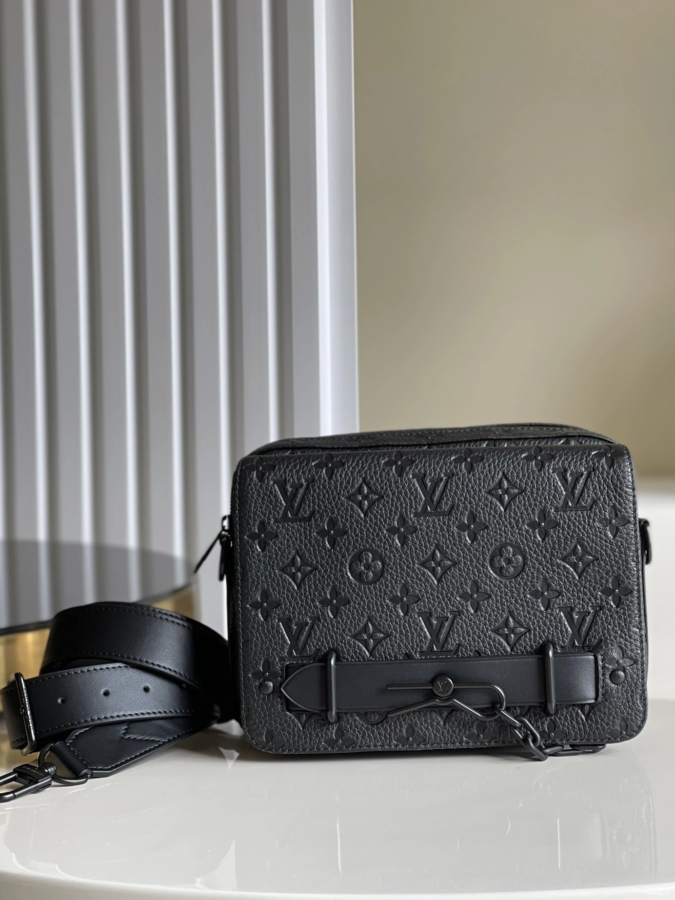 First bag ru LOUIS VUITTON Steamer Messenger 0804
